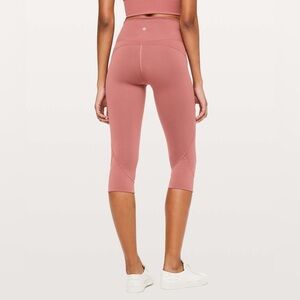 Lululemon In Movement Cropped Leggings *Everlux 19"